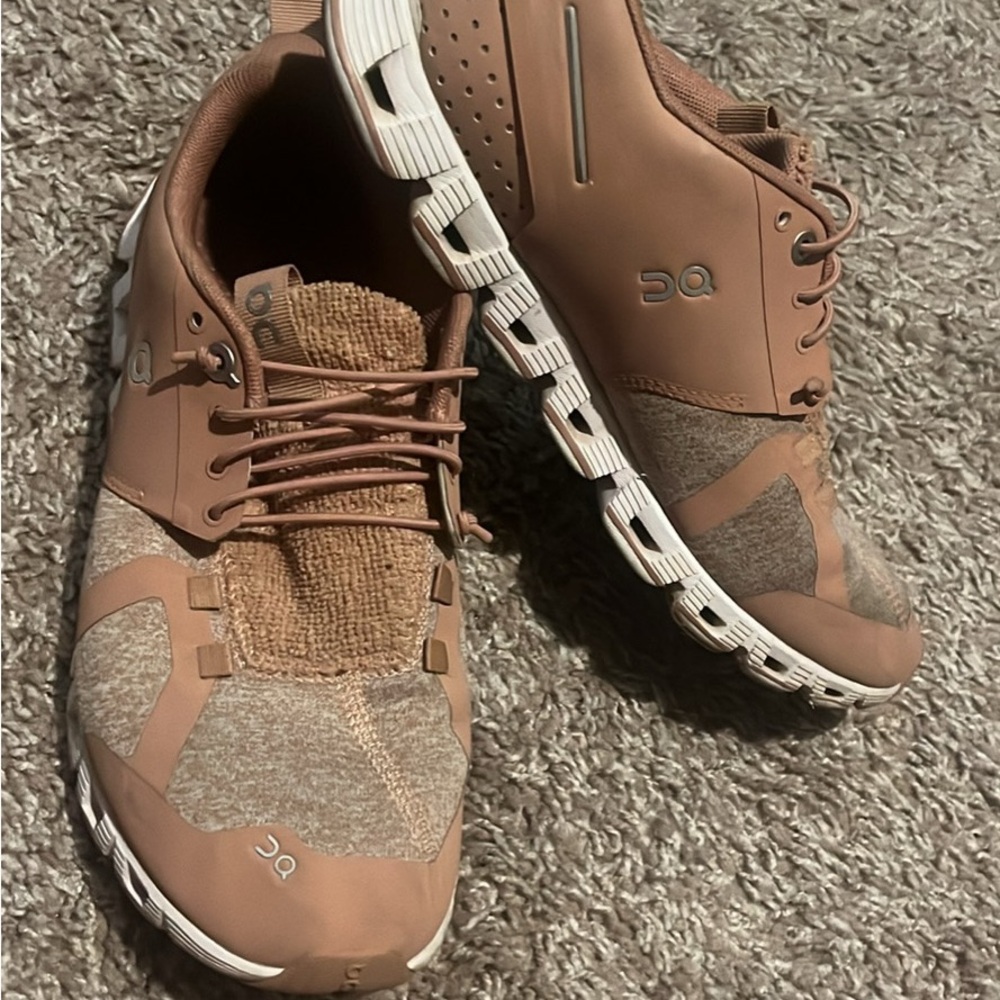 On Running Cloud Pink Running Shoes